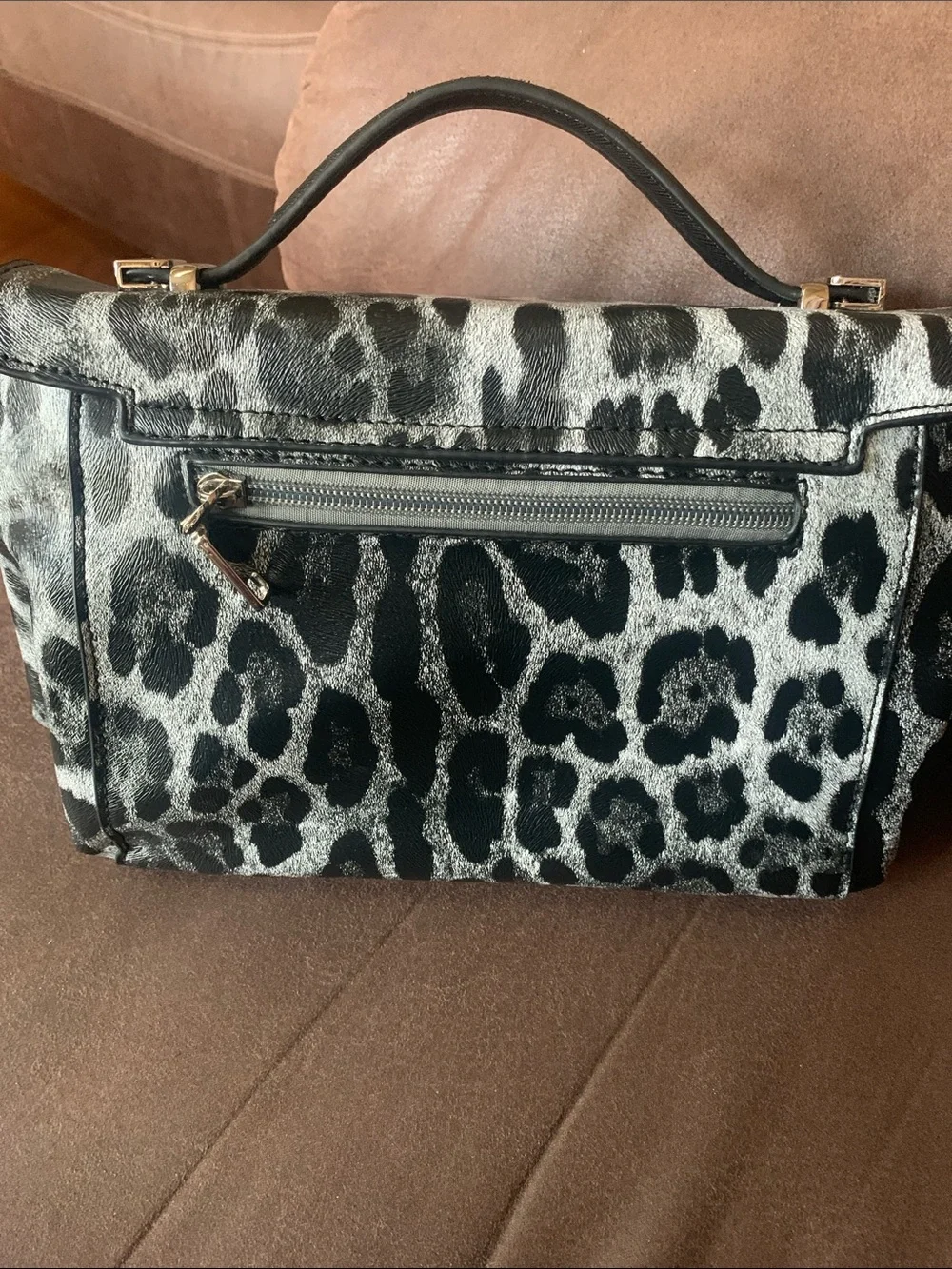 Stylish Leopard Print Top-Handle Bag - Black & Gray